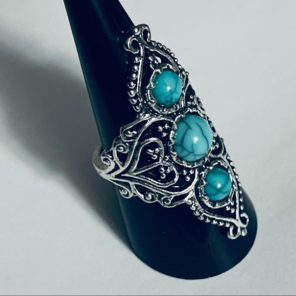 New Woman’s Native Bohemian Blue Turquoise Sterling Silver Handmade Ring - Picture 2 of 8